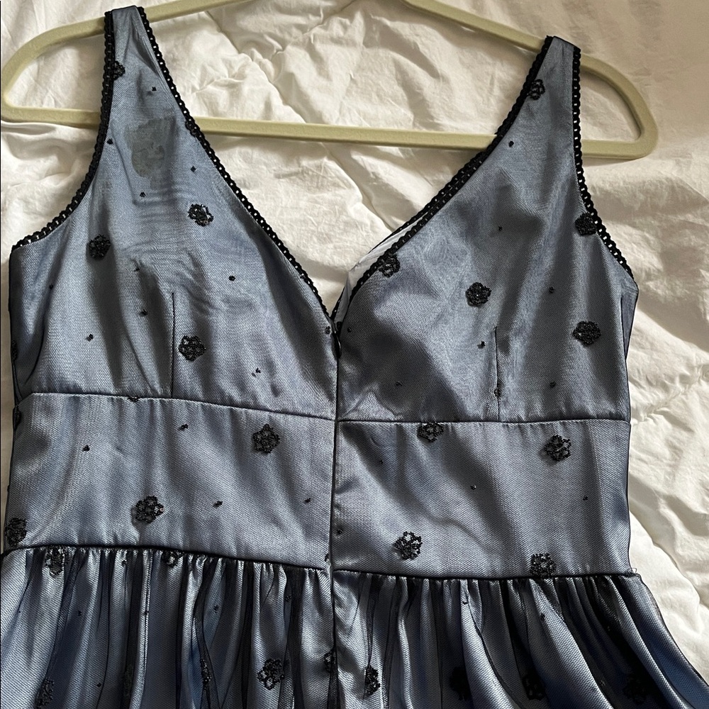 Adrianna Papell boutique silvery light blue vneck midi beaded overlay dress sz6 - Picture 7 of 9